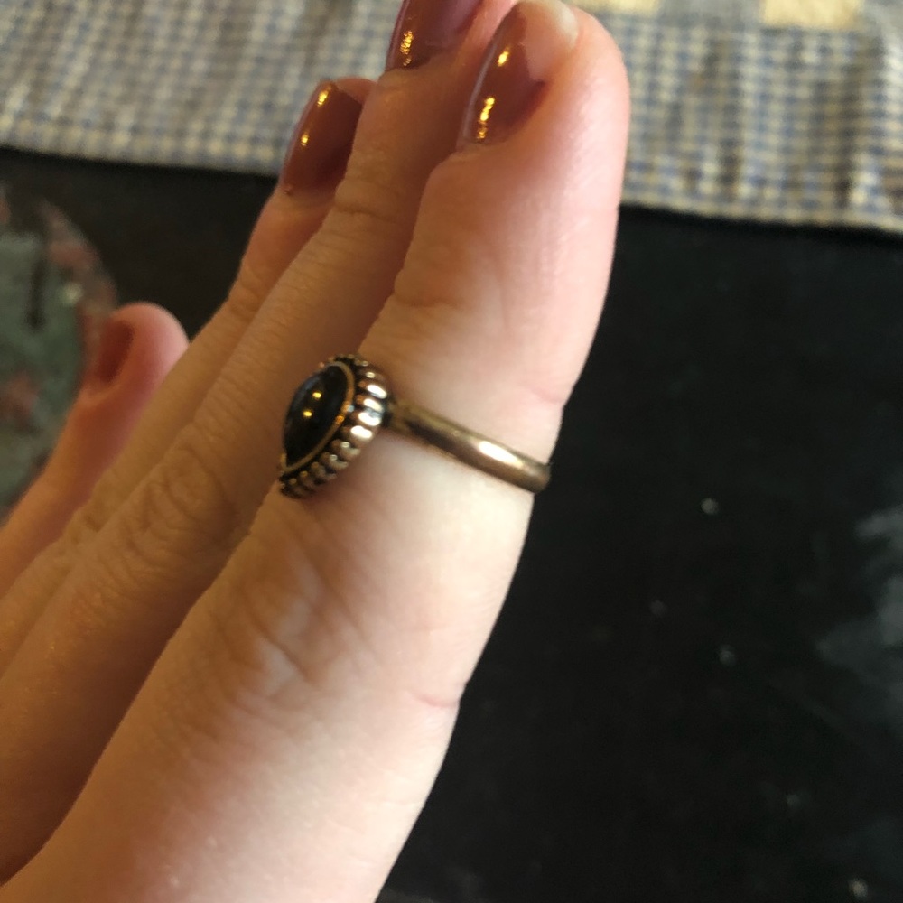 Black stone midi ring